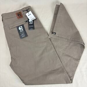 etnies Classis Straight Fit Skateboarding Chino Pants Putty Color Men's 34 NWT